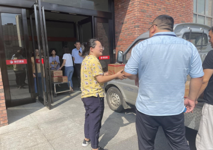 2021年3003.com高科夏日送清凉活动圆满完成